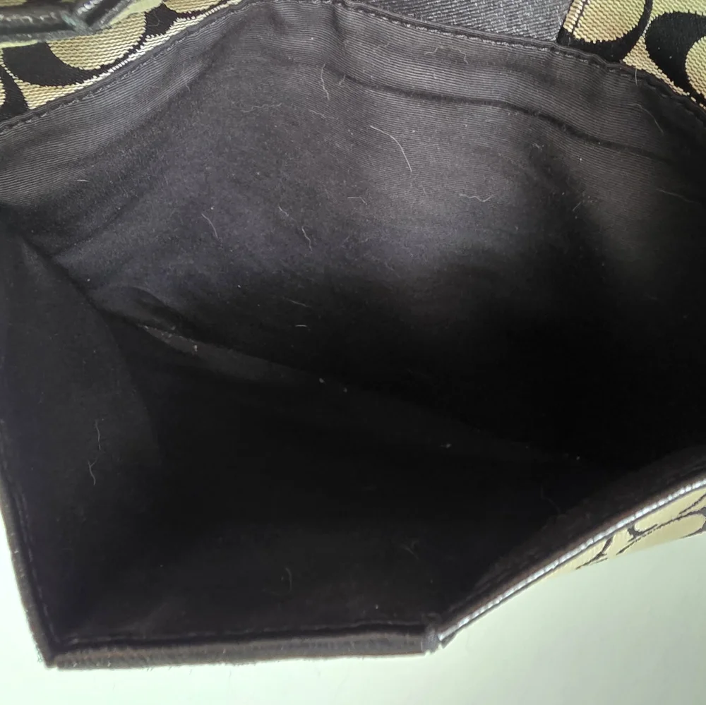 Coach Payton Signature‎ Crossbody Black and Tan Purse M1332
